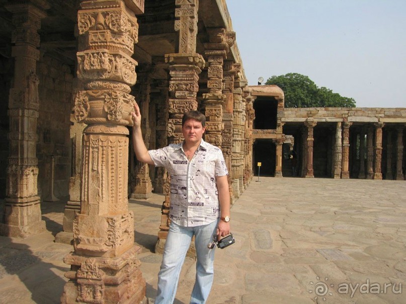 Индия.  Ноябрь 2011 г.  "Русский? Сто рупий давай!"