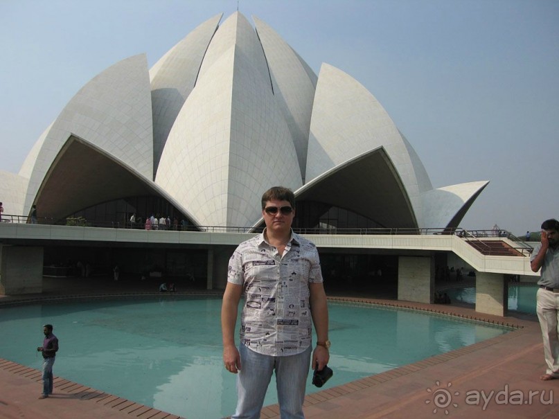 Индия.  Ноябрь 2011 г.  "Русский? Сто рупий давай!"