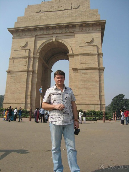 Индия.  Ноябрь 2011 г.  "Русский? Сто рупий давай!"