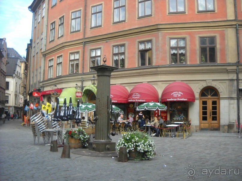 Цветущий город. В Стокгольме очень много зелени, хватает с избытком и красивых местечек...