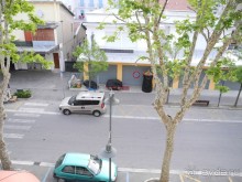 Магазинчики. С утра.