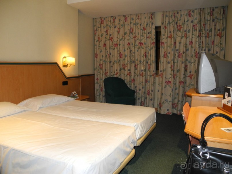 Hotel Praga 4*. Мадрид