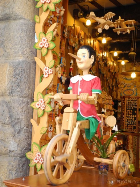 Флоренция. Но Пиноккио - за велосипед.