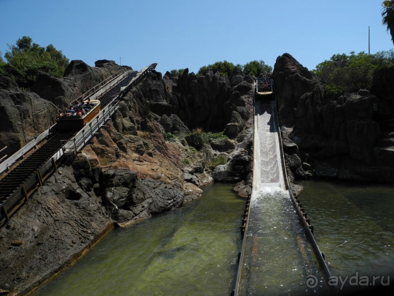 Про аттракционы и шоу.