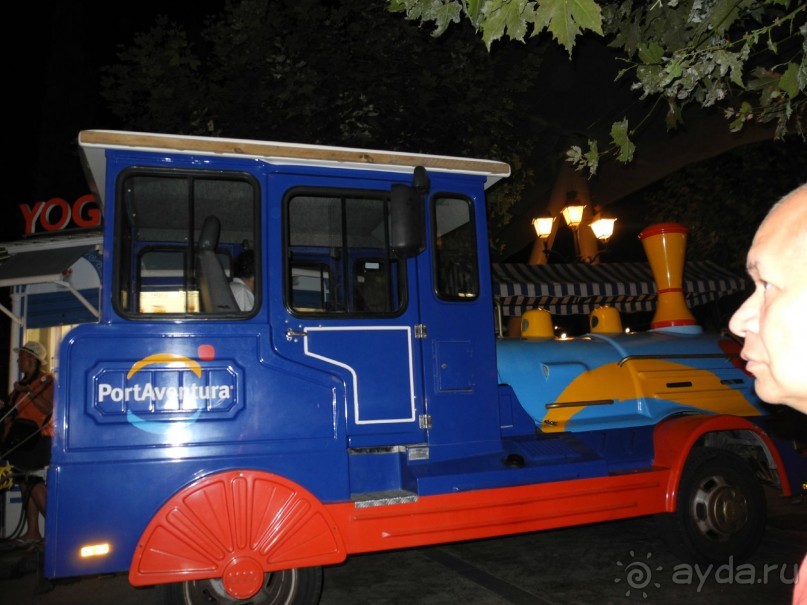 Про аттракционы и шоу.