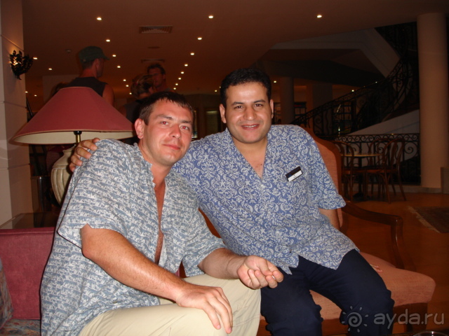 Самый веселый официант в отеле Али