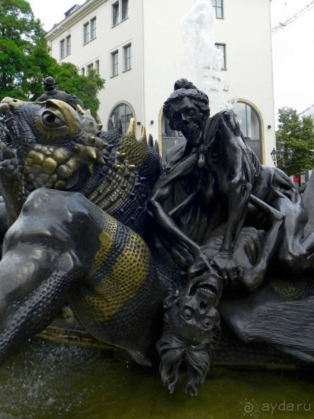 Фонтаны, кирхи  и … зайцы старого Нюрнберга (III).