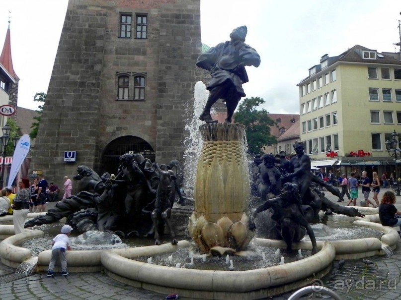 Фонтаны, кирхи  и … зайцы старого Нюрнберга (III).