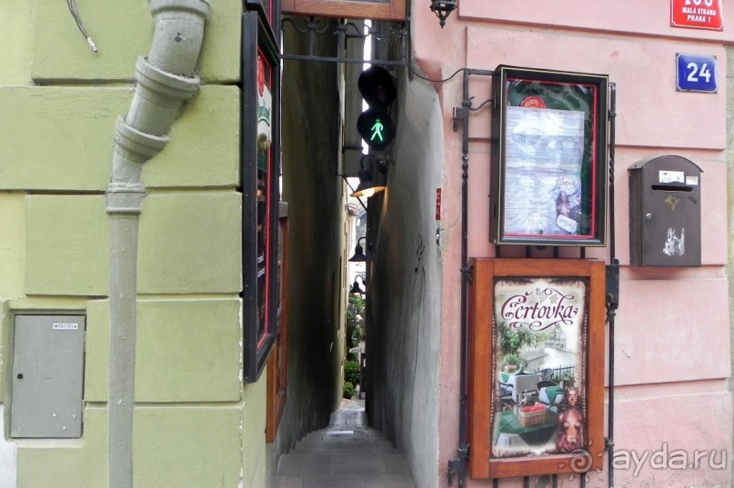 Двенадцать маленьких штрихов к портрету Праги.