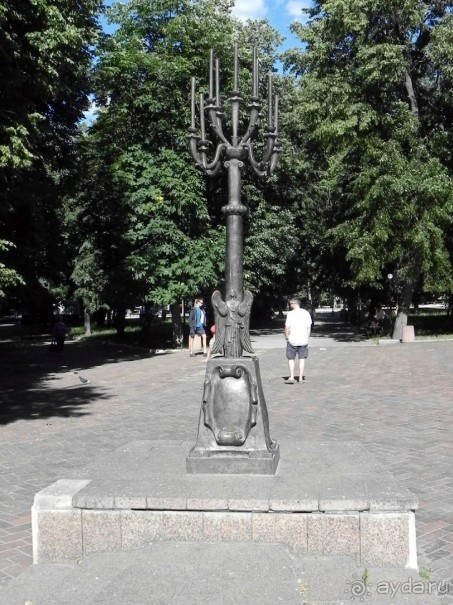 По малым гетманским городам в партизанский край