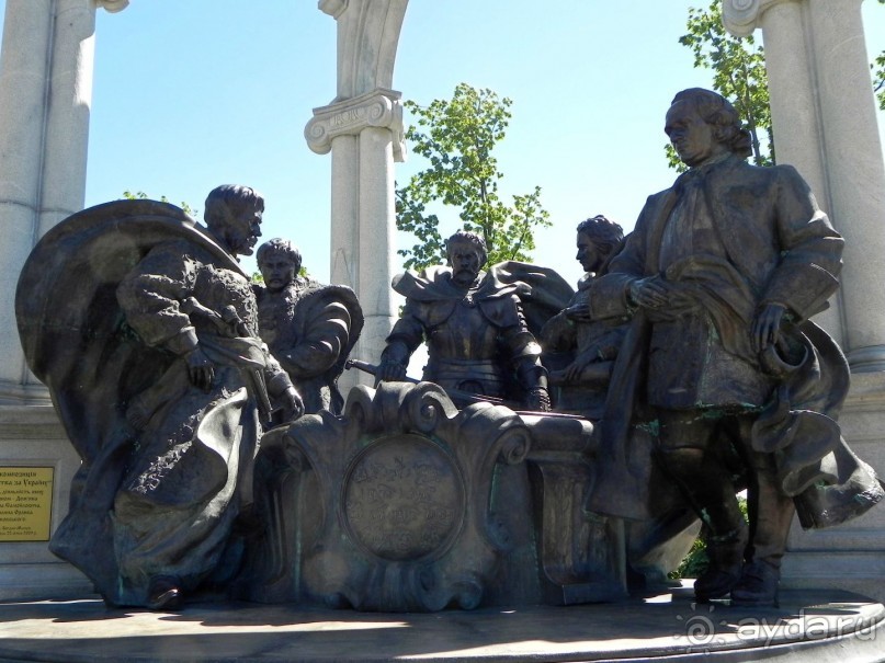 По малым гетманским городам в партизанский край