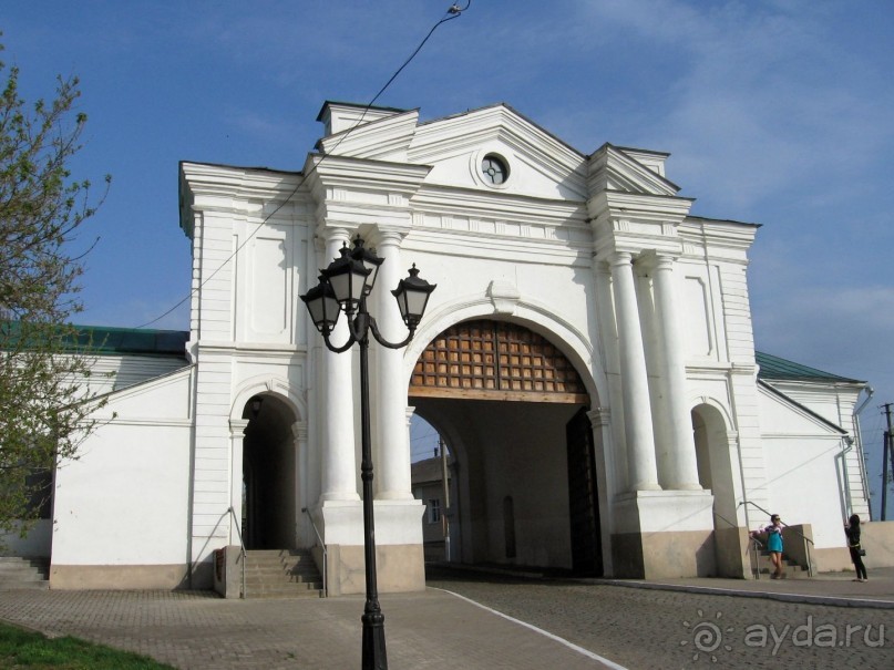 По малым гетманским городам в партизанский край