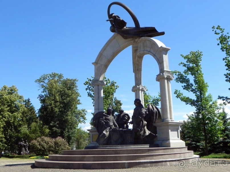 По малым гетманским городам в партизанский край