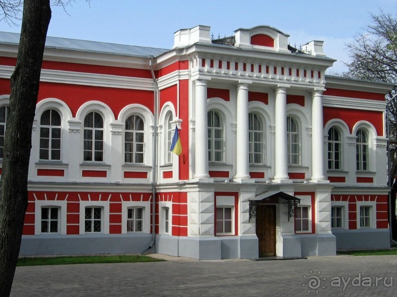 По малым гетманским городам в партизанский край