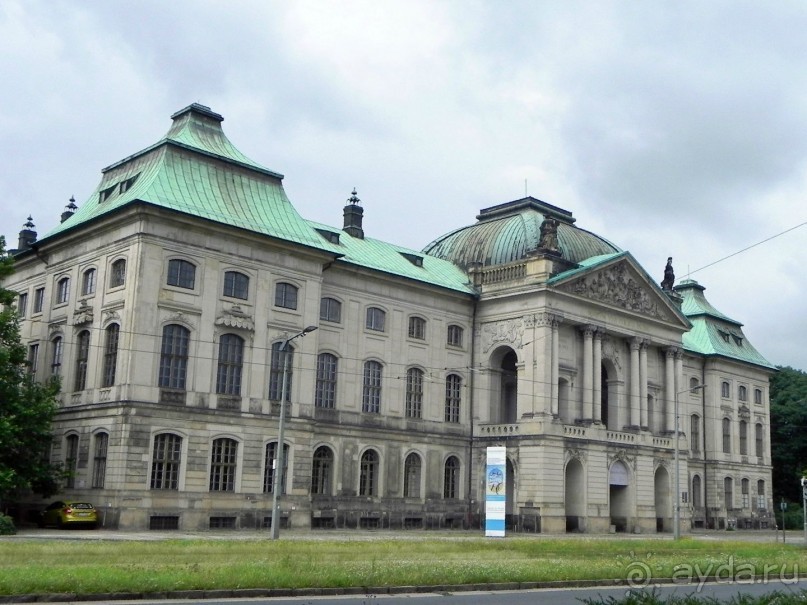 Альбом отзыва "Дрезден  НЕстандартный. Kunsthofpassage + Pfunds Molkerei.(II)"