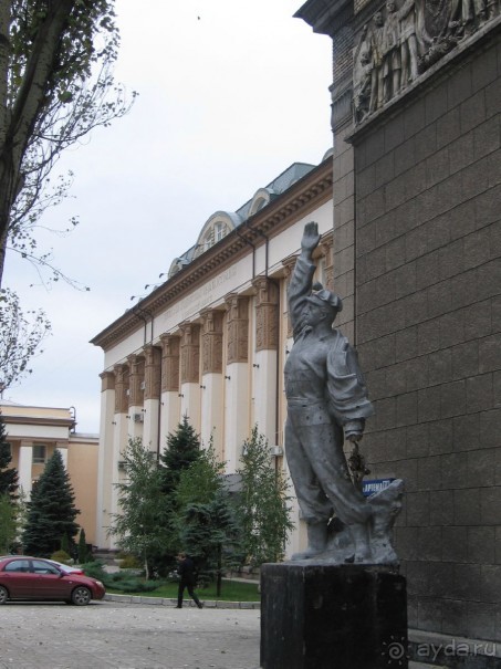 Блиц-тур по «донбасской» Украине. Донецк весенне-осенний.