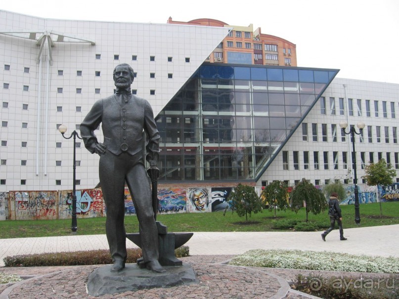 Блиц-тур по «донбасской» Украине. Донецк весенне-осенний.