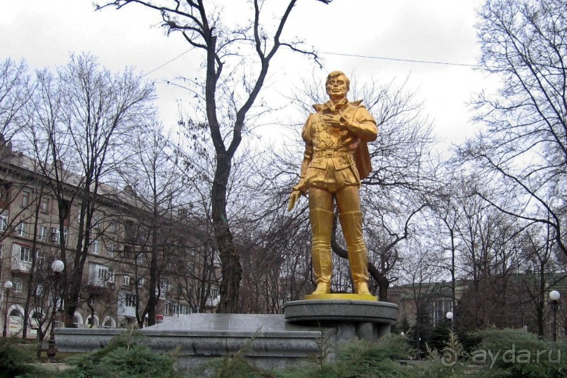 Блиц-тур по «донбасской» Украине. Донецк весенне-осенний.