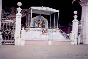 С гарантом путешествия по Индии