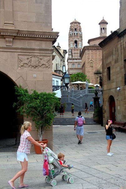 Испанская деревня 