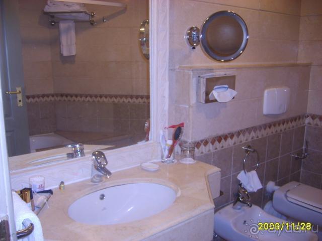 фото Andaman Hill Hotel