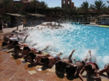 Игры в бассейне (Pool games)