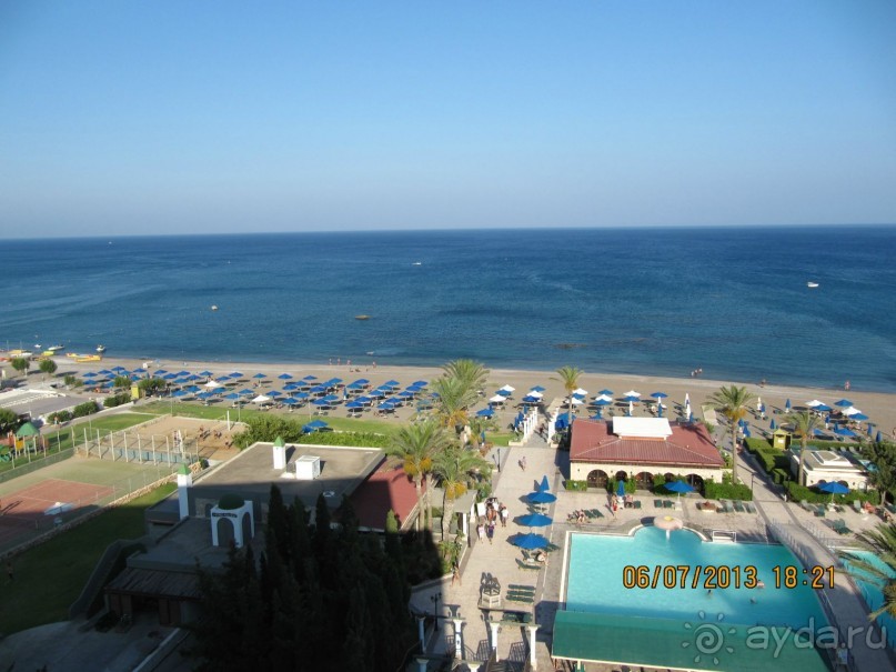 Хорошая, крепкая тройка.