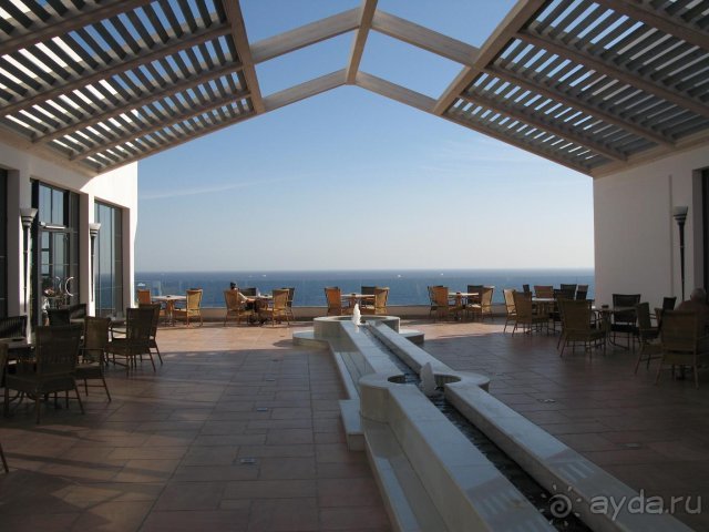 Галерея около бистро