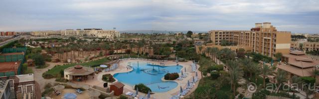 Территория отеля с крыши корпуса Аида Верди