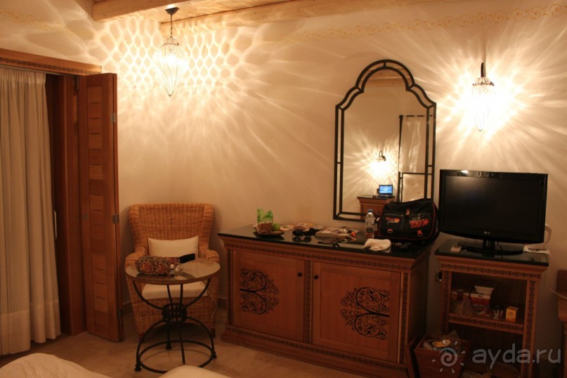 Новый неплохой отель в стиле Mitsis