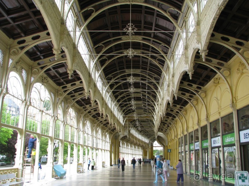 Марианские Лазне. Колоннада.