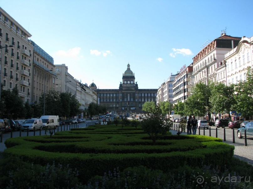 Прага. Вацлавская площадь.