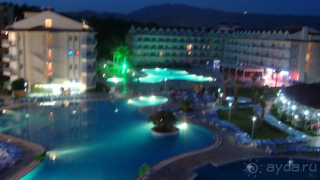 территория, еда,сервис, бассейны великолепны!