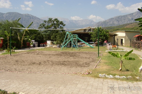 Территория отеля Le Palm