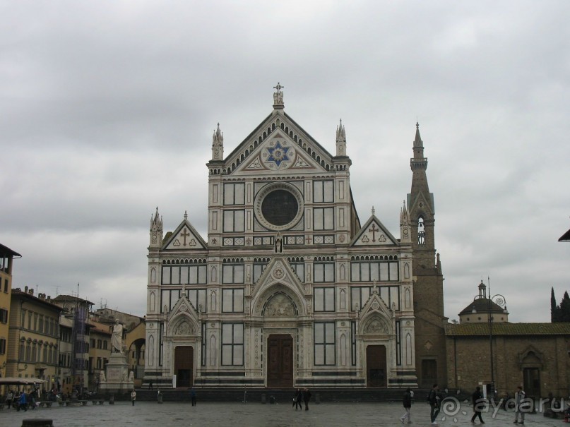 Из хорошего - только расположение