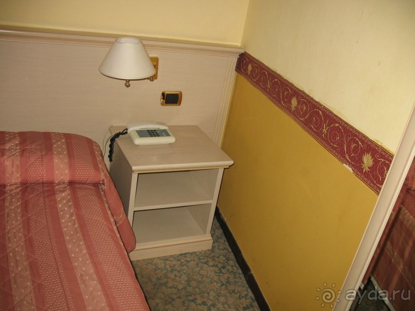 Из хорошего - только расположение