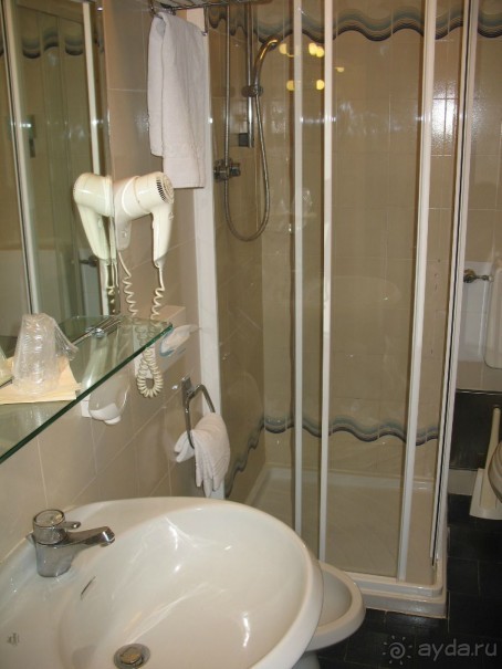 Из хорошего - только расположение