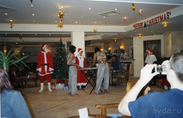 Отель Coral Beach Rotana Resort 4*