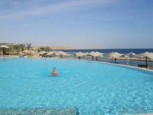 Смотря кто зачем едет!