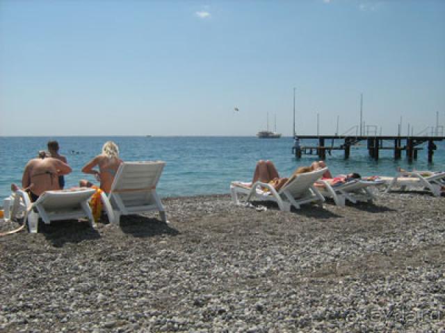 Хороший тихий отель для уставших путников.