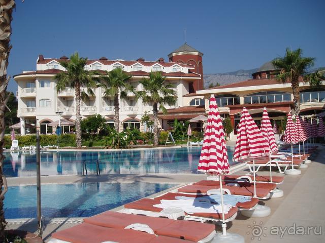 фото Larissa Sultans Beach