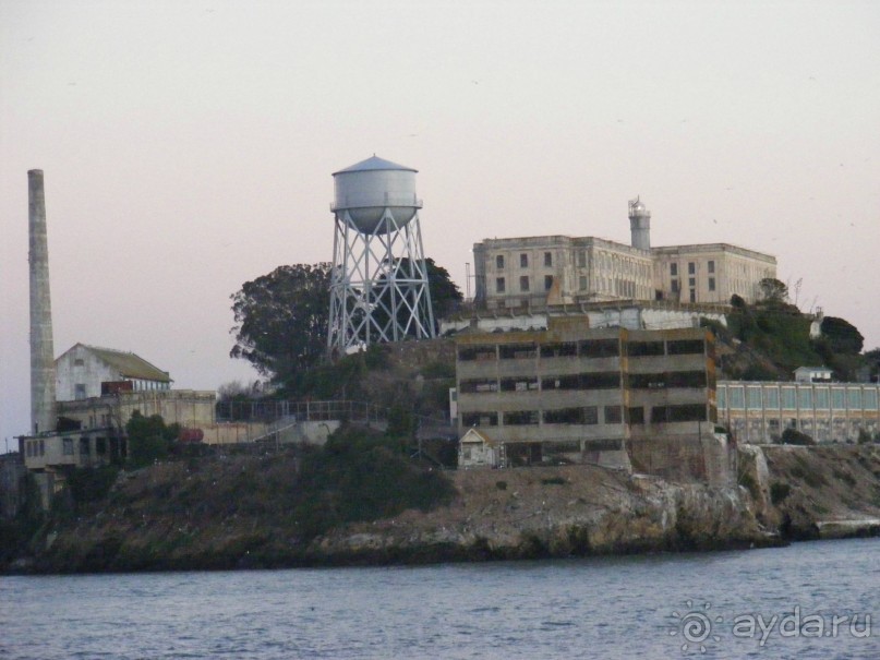 Сан-Франциско- вид с корабля-остров Алькатрас