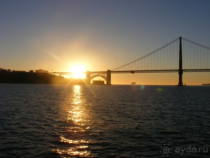 Сан-Франциско- вид с корабля-мост Golden Gate