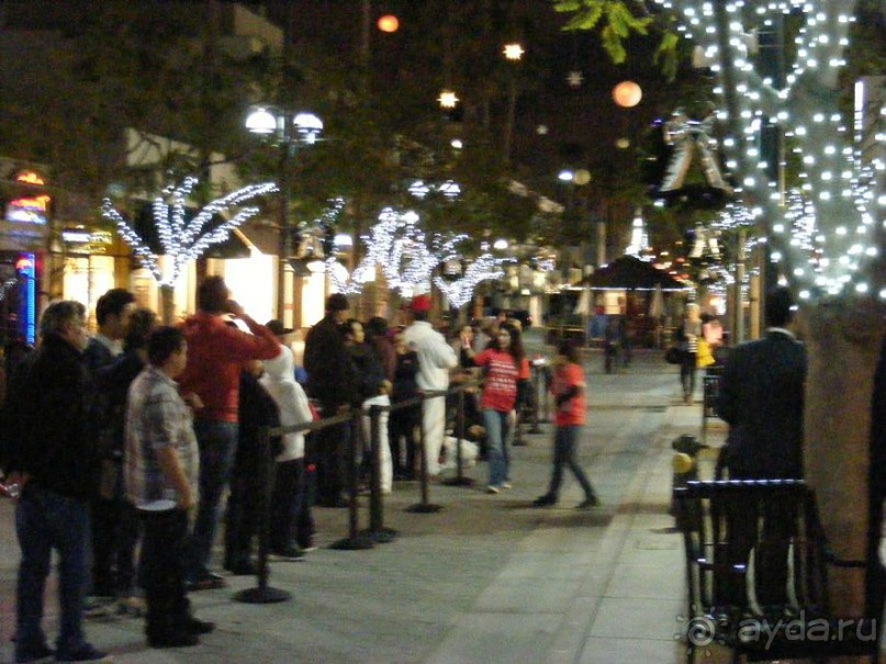 лос-анж-очередь на распродажи-черная пятница