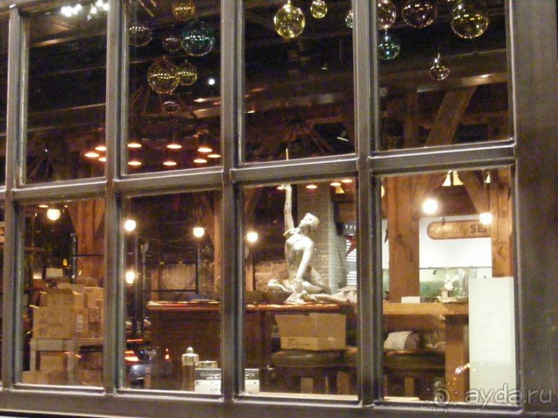 Лос-Анжелес центр.Вечер Благодарения- очереди на распродажи(Черная пятнница)