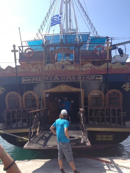 Пиратская шхуна Menia Maria. Детям нравится