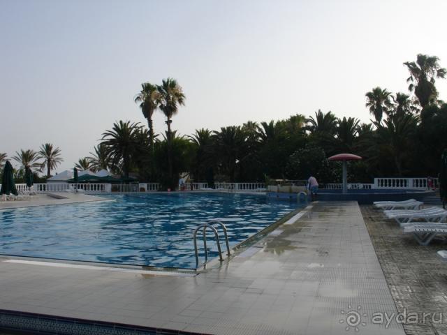 Детский и взрослый бассейн