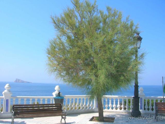 Нормальная "трешка" с классным видом на море