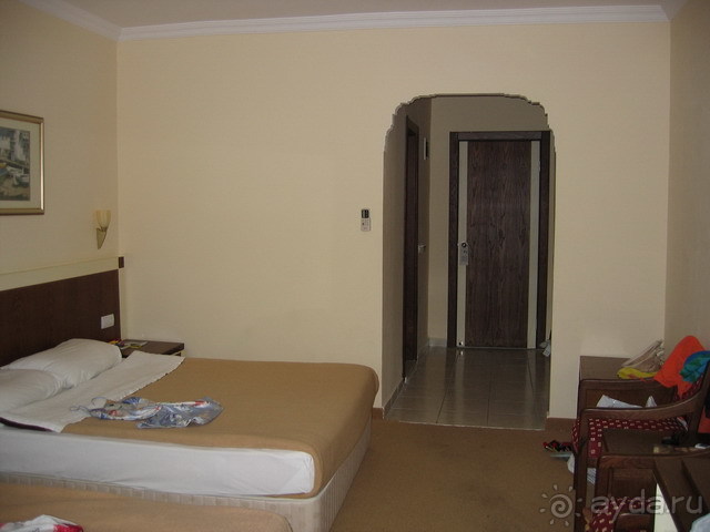 Linda hotel room