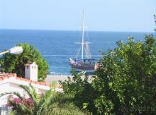 Вид с балкона на море